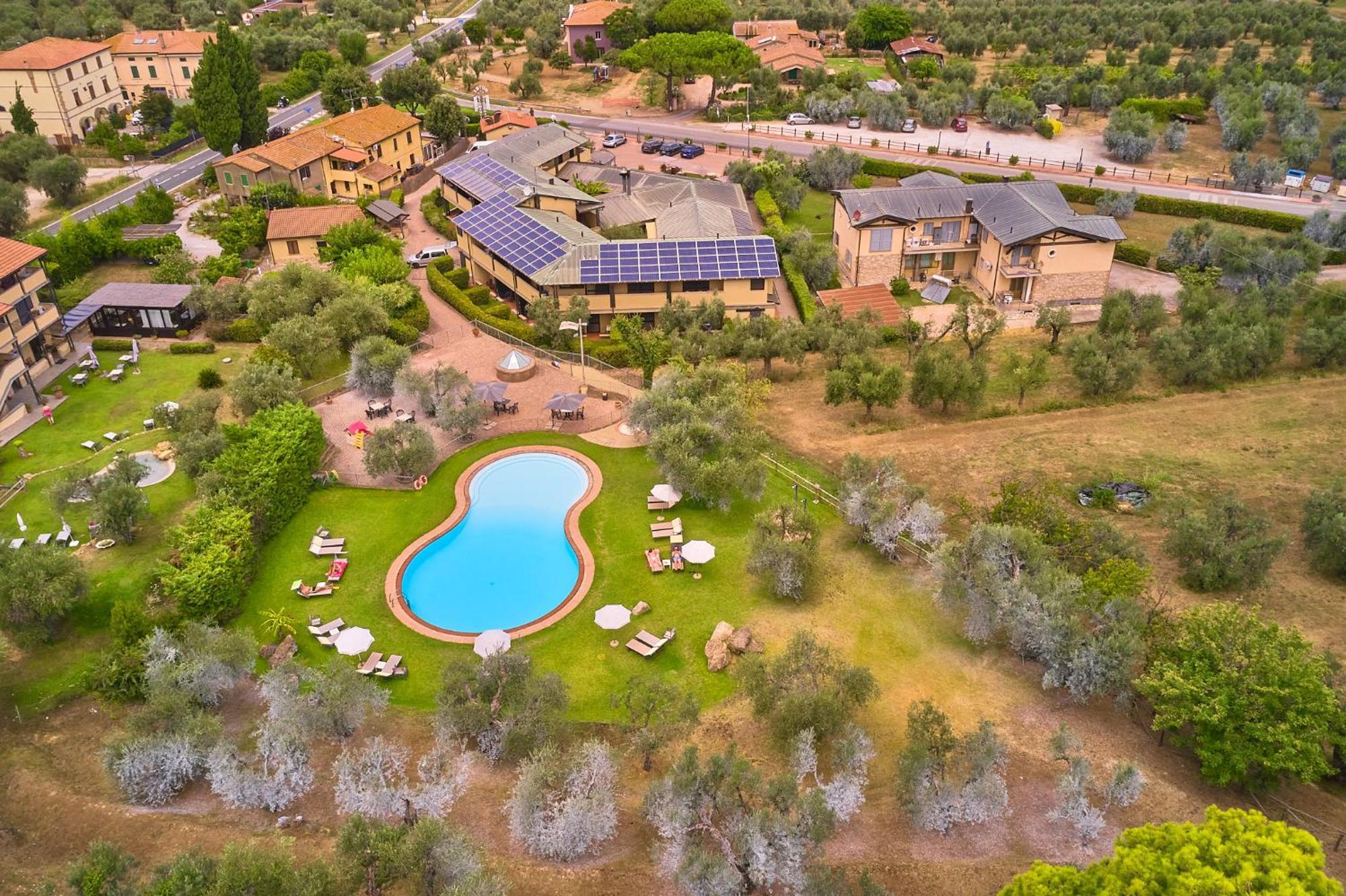 Hotel Zi Martino Кастаньєто-Кардуччі Екстер'єр фото